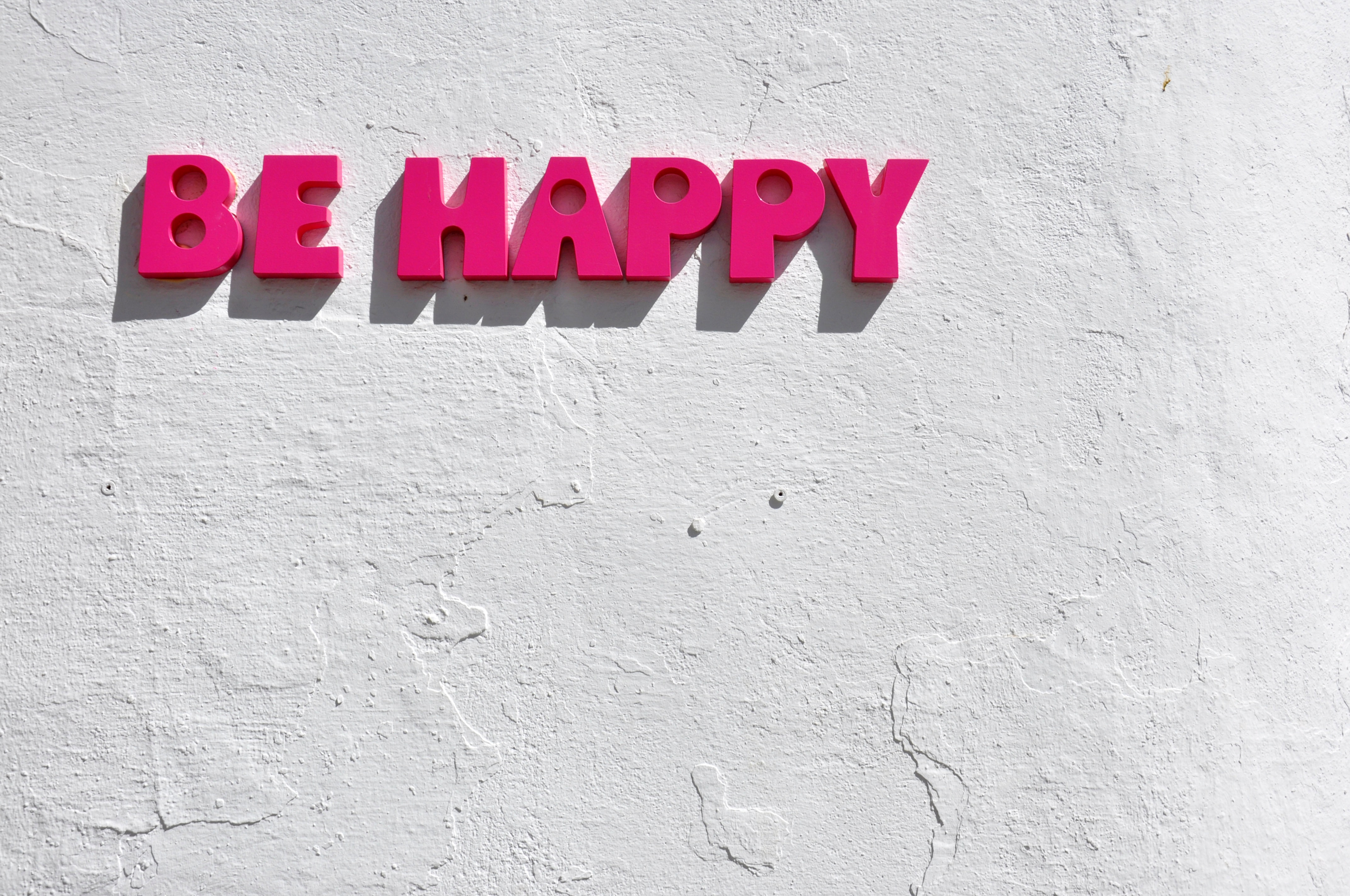 Picture of the words be happy